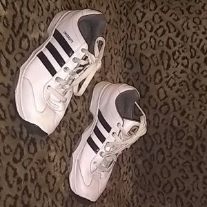 Addidas VERY LIGHTLY WORN MAYBE TWICE